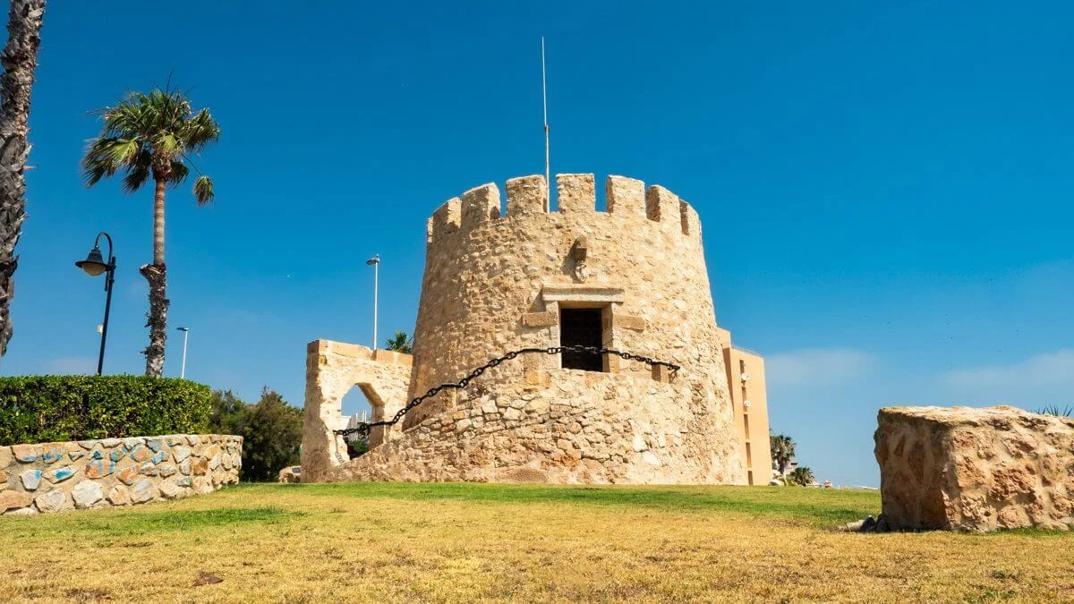 Torre del moro en Torrevieja Torre del moro torrevieja